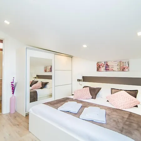 Milohanic Luxury بيت ضيافة