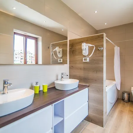 Milohanic Luxury 4* بوريتش