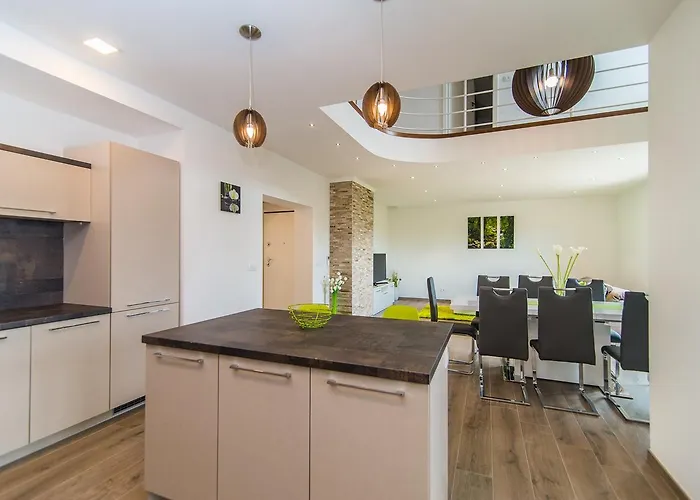 게스트하우스 Milohanic Luxury 4*