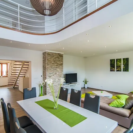 Milohanic Luxury
