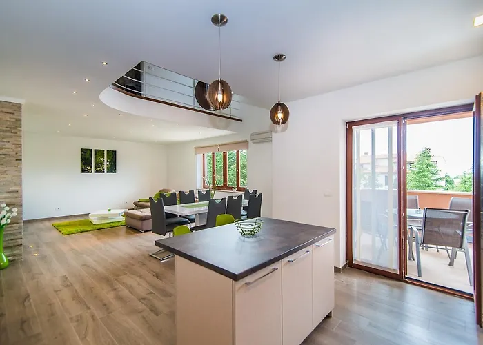 Milohanic Luxury בית הארחה